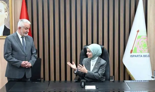 Bakan Göktaş: "Sosyal hizmetler ve belediyecilikte Isparta örnek bir şehir"