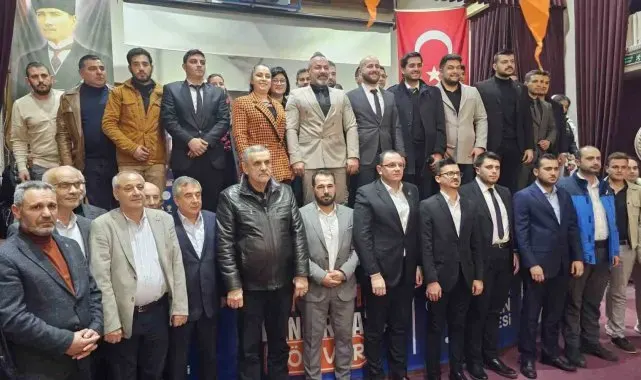 AK Parti Bandırma Gençlik Kolları Başkanı Yavuz Emre Doğru oldu