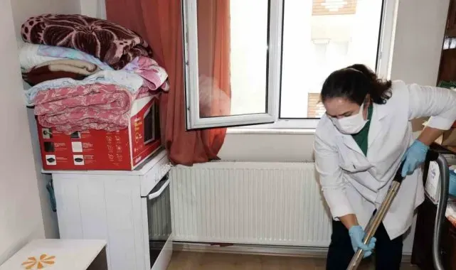 Şehzadeler Belediyesi'nden yaşlı ve engelli vatandaşlara evde temizlik hizmeti