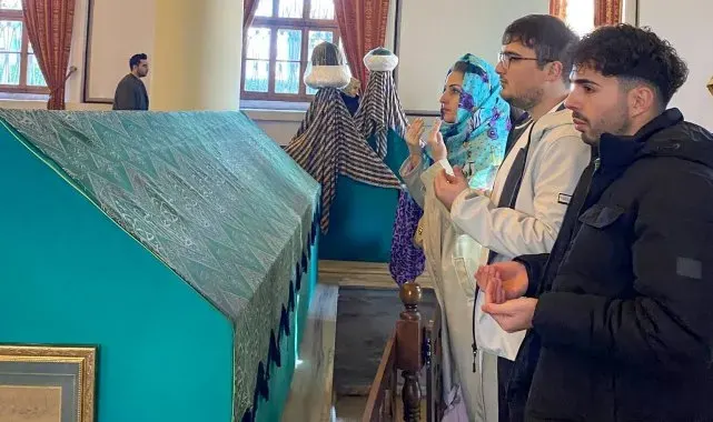 SUBÜ öğrencileri, Bursa'nın tarihi ve doğal güzelliklerini keşfettiler