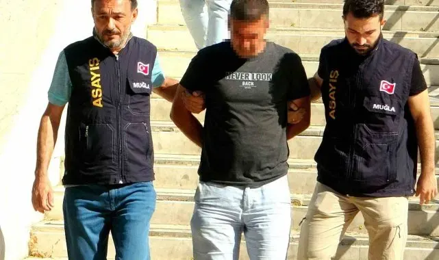 Muğla'da eşi Senem Kıvrak'ı bıçaklayarak öldüren zanlı cezaevinde yaşamına son verdi