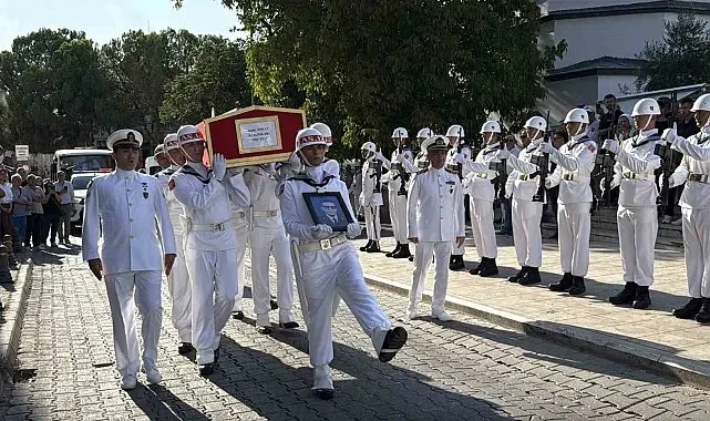 Yargıtay Onursal Daire Başkanı Tokat askeri törenle son yolculuğuna uğurlandı