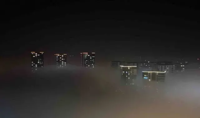 Ankara'yı sis kapladı, vatandaşlar manzaranın keyfini çıkardı