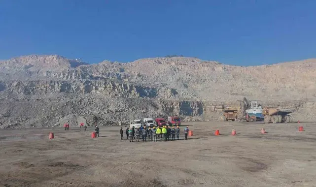 Soma'da maden ocağında gerçeğini aratmayan heyelan tatbikatı