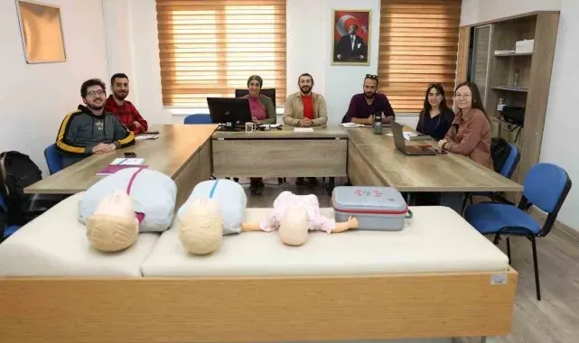 Alkü'de ilk yardım eğitmenleri yetişiyor