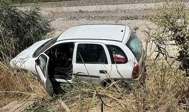 Otomobil şarampole uçtu