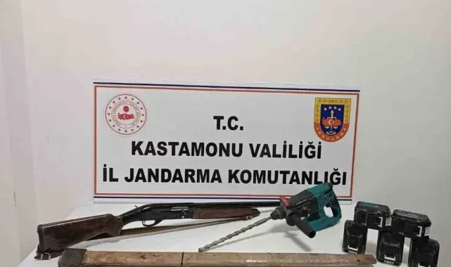 Define avcılarına suçüstü baskın: 2 gözaltı