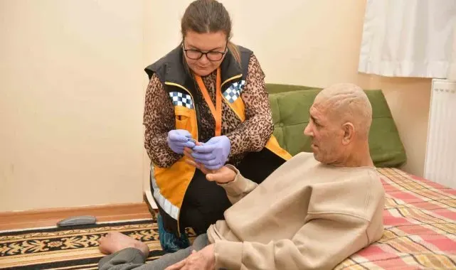 Esenyurt Belediyesi'nden evde kişisel bakım hizmeti