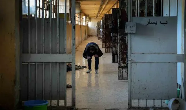 Eski mahkum Sednaya'dan Esad'a seslendi: "Ben ölmedim, buradayım ve yaşıyorum"