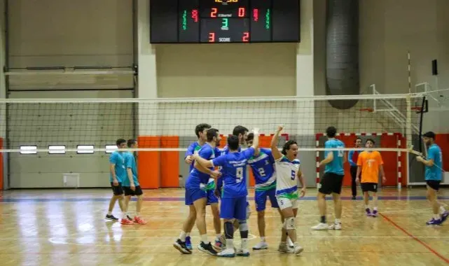 Kadın ve erkek voleybolda bölgesel lig şampiyonu SUBÜ oldu