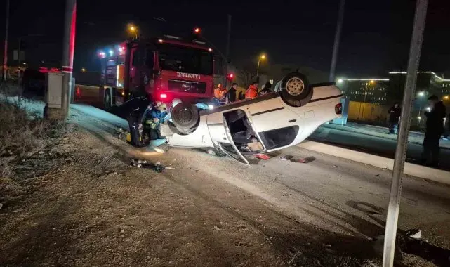 Takla atan otomobilin sürücüsü ehliyetsiz ve 2,19 promil alkollü çıktı