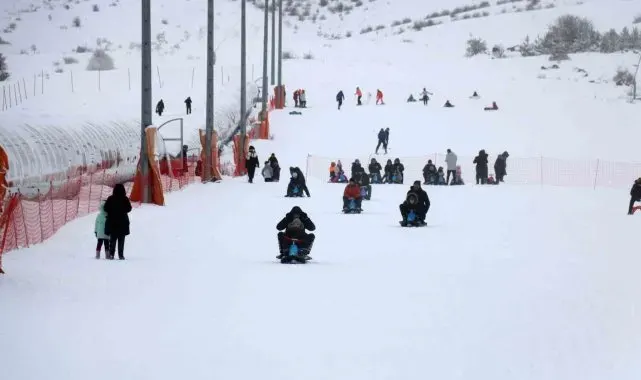Sivas'ın Yıldız'ında kar kalınlığı 75 santimetreye ulaştı