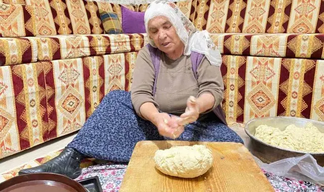 Yozgat kömbesi geleneksel lezzetiyle kalabalık sofraları süslüyor