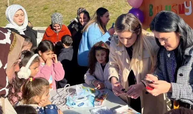 Emet'te Çocuk Şenliği