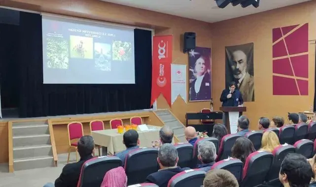 Çanakkale'de Akdeniz Meyve Sineği İle Mücadele Toplantısı Gerçekleştirildi