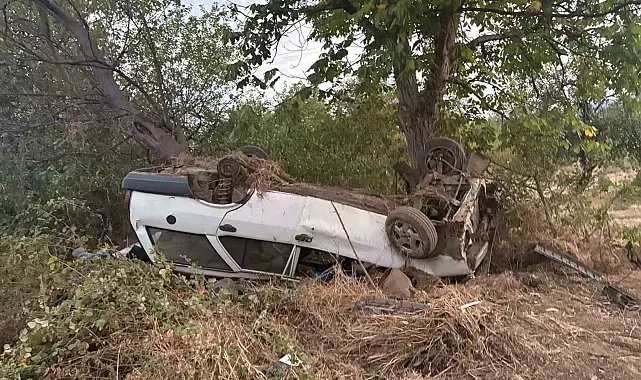 Kontrolden çıkan otomobil şarampole yuvarlandı: 8 yaralı