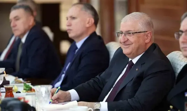 Milli Savunma Bakanı Güler medya temsilcileri ile buluştu