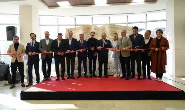 Bahçelievler'de 3. Ulusal Kitap Fuarı ziyaretçilere kapılarını açtı