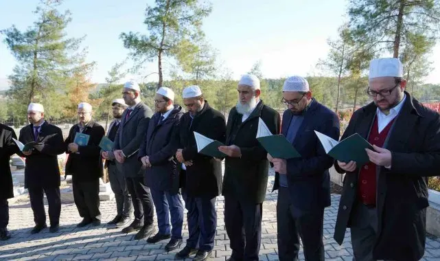 Kahramanmaraş'ta deprem şehitleri anısına bin bir hatim