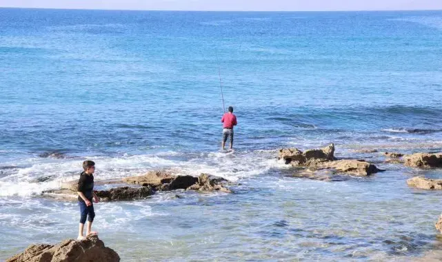 Lazkiye halkı 15 yıllık deniz ve sahilde gezme hasretine son verdi