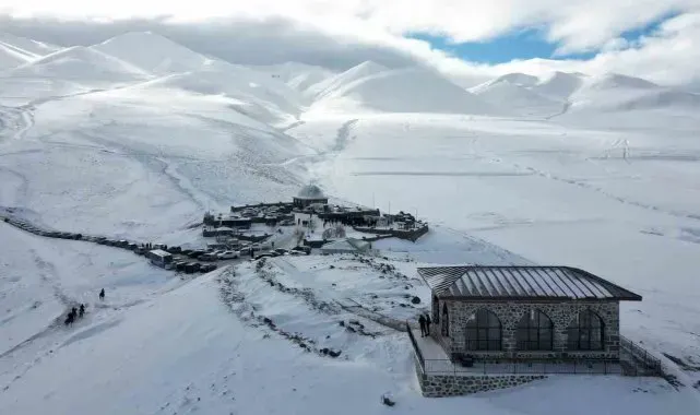 Pir Ali Baba Türbesi düzenlenen törenle açıldı