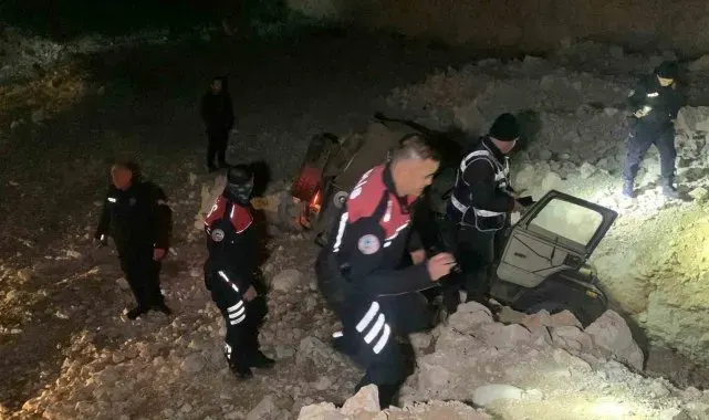 Karaman'da 'dur' ihtarına uymayan sürücü kaza yaptı