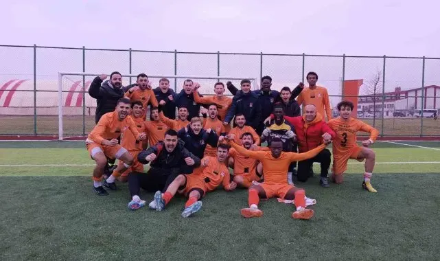 BŞEÜ Futbol takımı 2'nci oldu