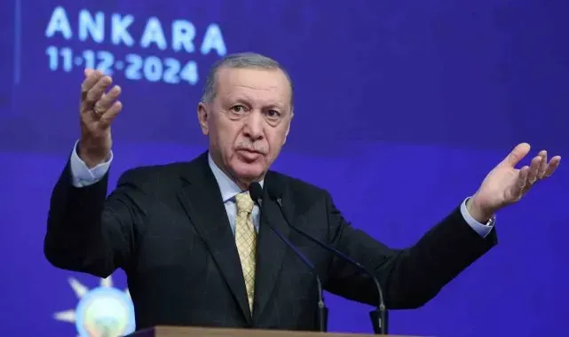 Cumhurbaşkanı Erdoğan: "Eli kanlı Baas rejiminin sona ermesiyle birlikte inşallah Suriye'de huzura ve güvenliğe giden yolun kapıları açılmıştır"