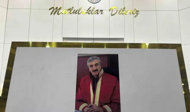 Binlerce çiftin nikahını kıymıştı, adı görev yaptığı nikah salonuna verildi