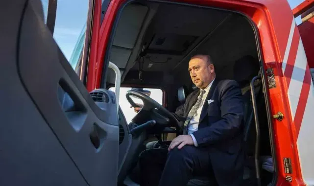 Acil durum araçları için yurt dışına çıkan Başkan Yalım tüm masrafları cebinden karşıladı