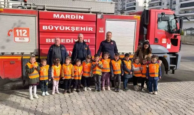 Minik kalpler itfaiyeyi ziyaret etti
