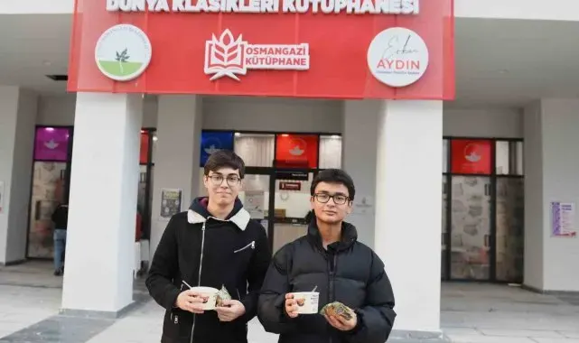 Osmangazi Belediyesi'nden ders çalışan öğrencilere ücretsiz çorba ikramı