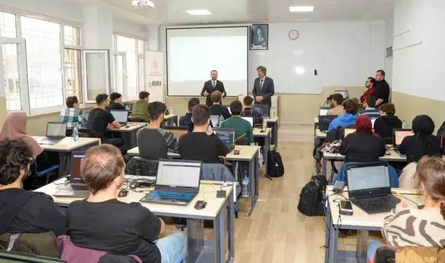 Siber Vatan Programı'nın Bursa ayağında ilk ders başladı