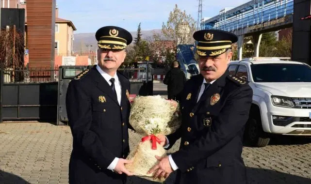Bingöl emniyetinde devir teslim töreni