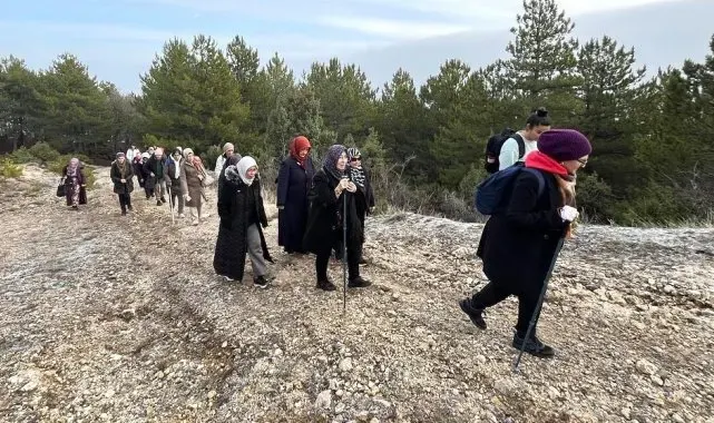 Kütahya'da 'Doğa yürüyüşü' etkinliği Hıdırlık'ta gerçekleşti