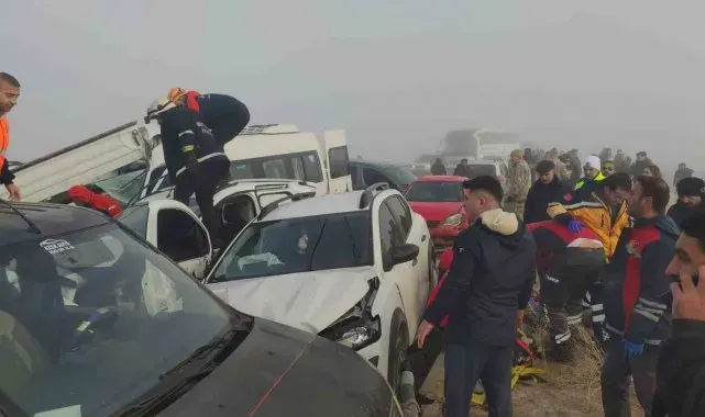 Van'da bir zincirleme trafik kazası daha meydana geldi