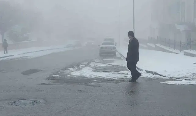 Erzurum sis ve kara teslim oldu