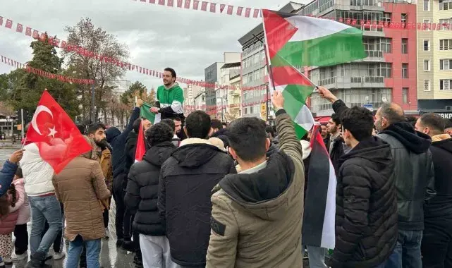 Uşak'ta Suriyeliler kutlama yaptı