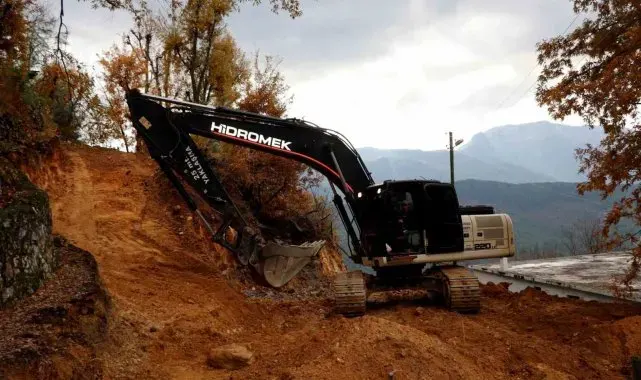 Alanya Belediyesi 18 yıldır açılamayan yolları açıyor