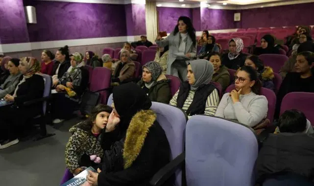 Beylikdüzü'nde veliler için sağlıklı yaşam semineri düzenlendi