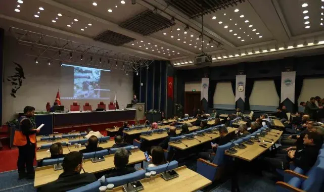 Büyükşehir personeline afet farkındalık eğitimi