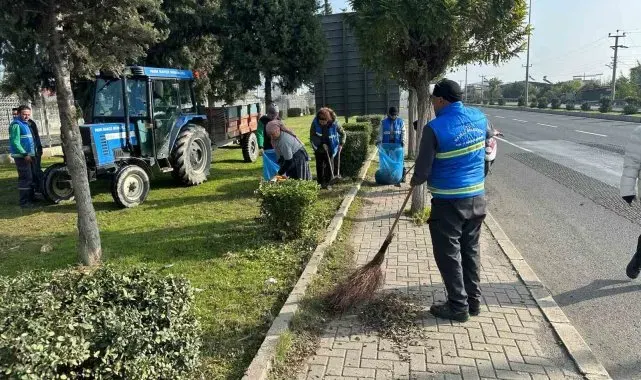 Nazilli Belediyesi ekiplerinden karayolu bölgesinde çalışma
