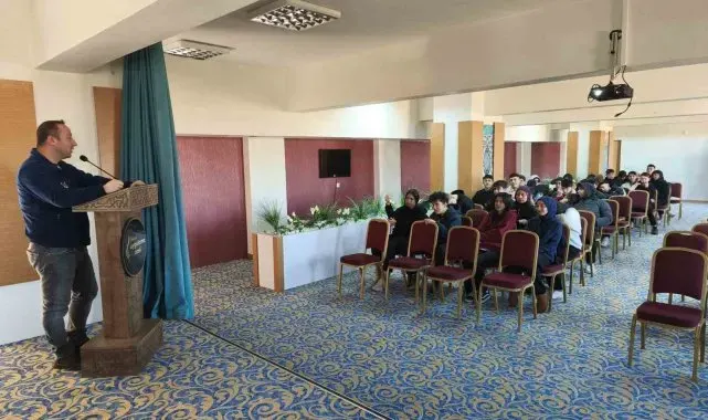 Yoncalı Mesleki ve Teknik Anadolu Lisesi'nde afet farkındalık eğitimi