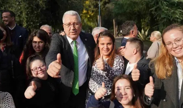 Rektör Prof. Dr. Budak 'Akşam Çayı'nda engelli öğrencilerle bir araya geldi