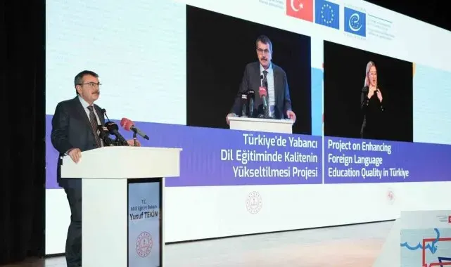 Bakan Tekin: "Türkiye'deki yabancı dil öğretiminin de ciddi bir şekilde farklılaşacağına inanıyorum"