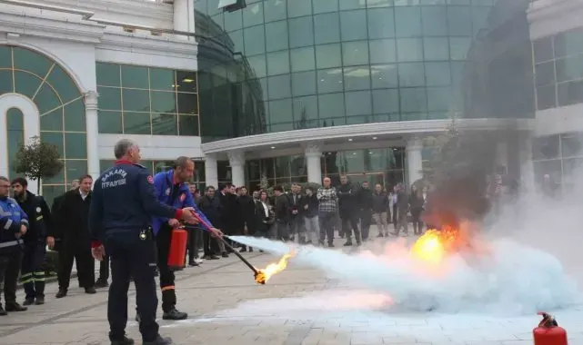 Serdivan Belediyesi personeline yangın eğitim ve tatbikatı semineri
