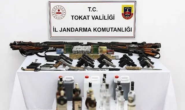 Tokat'ta 19 adrese eş zamanlı operasyon: 14 gözaltı
