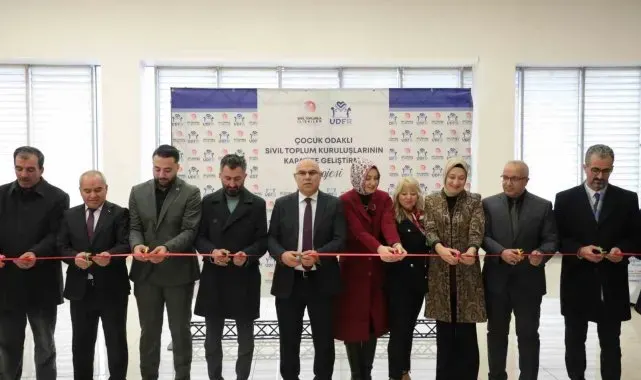 Ağrı'da "Çocuk Odaklı Sivil Toplum Kuruluşlarının Kapasite Geliştirme Projesi"nin lansmanı yapıldı