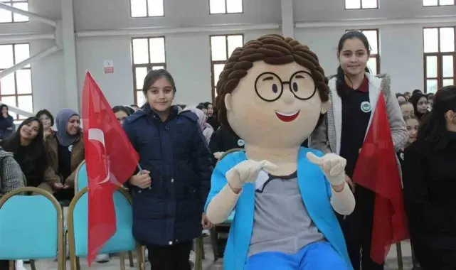 Kaymakam Kılıç "Kitap Kurdu" proje tanıtım programında