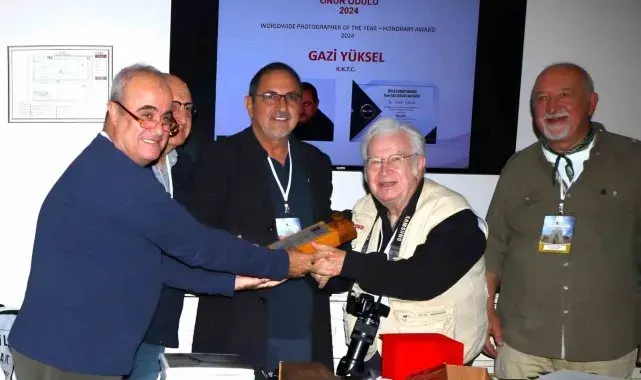 Öğretim Görevlisi Gazi Yüksel, 'Dünyada Yılın Fotoğrafçısı Onur Ödülü'nün sahibi oldu